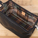 Il Bisonte Accessories Bags Populonia Cowhide Beauty Case in Nero Nero / 9" L X 4.5" H X 5" D