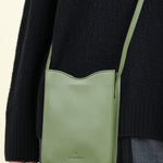Il Bisonte Accessories Bags Roseto Crossbody Bag in Cipresso Cipresso / 5.5" W X 7.75" H X 2" D