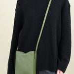 Il Bisonte Accessories Bags Roseto Crossbody Bag in Cipresso Cipresso / 5.5" W X 7.75" H X 2" D