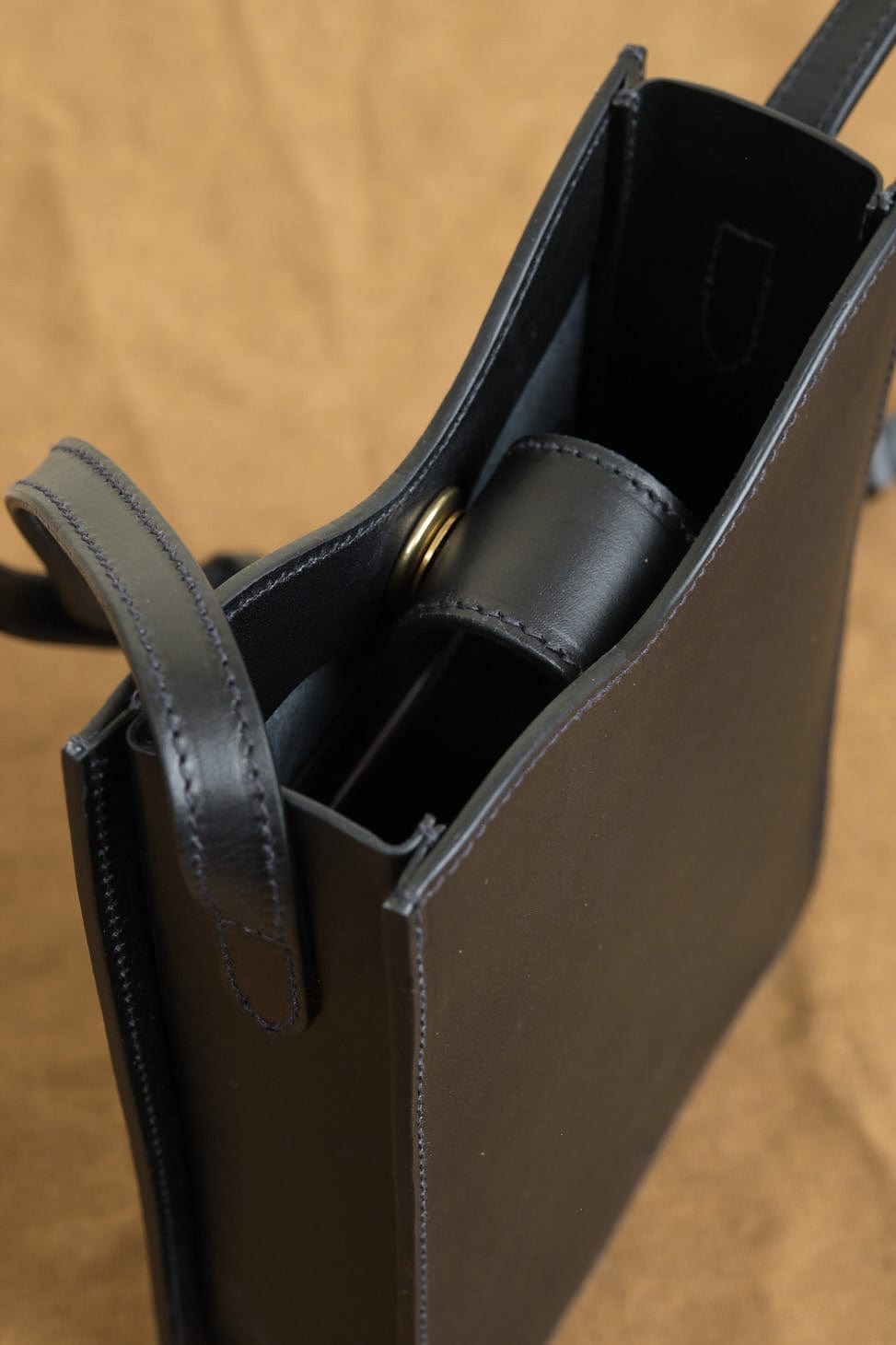 Closure on Roseto Crossbody Bag in Nero