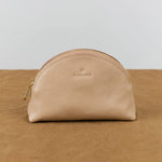 Il Bisonte Accessories Bags Small Bigallo Beauty Case in Caffe Latte Caffe Latte / 6" L X 4.25" H X 2" D