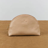 Il Bisonte Accessories Bags Small Bigallo Beauty Case in Caffe Latte Caffe Latte / 6" L X 4.25" H X 2" D