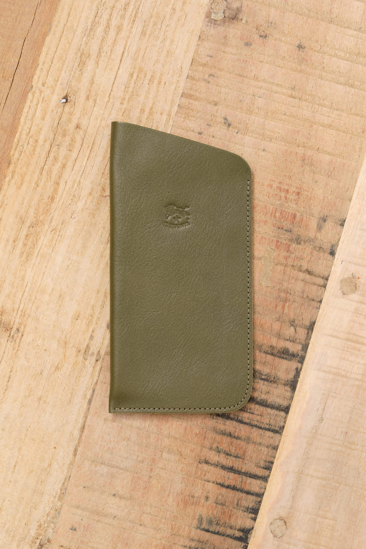 Il Bisonte Accessories Bags Soft Glasses Case in Verde Rugiada Verde Rugiada / 6.75" L X 3.5" H X .75" D