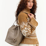 Il Bisonte Accessories Bags Tessa Bucket Bag Tortora / 9.75" L X 11.75" H X 6" D