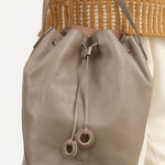 Il Bisonte Accessories Bags Tessa Bucket Bag Tortora / 9.75" L X 11.75" H X 6" D
