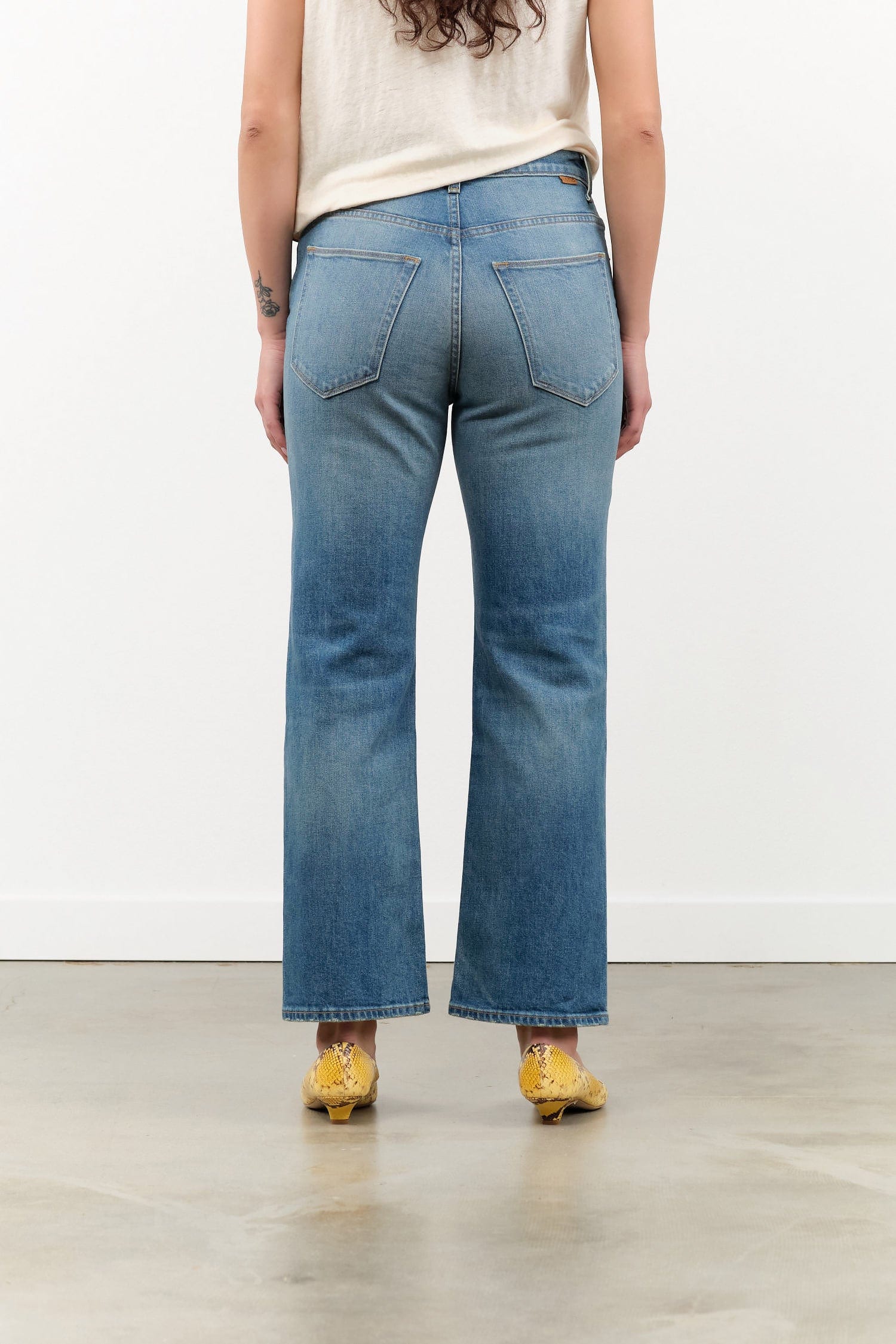 Jamie Haller Apparel Womens Denim The Kenickie Jean in Distressed Indigo