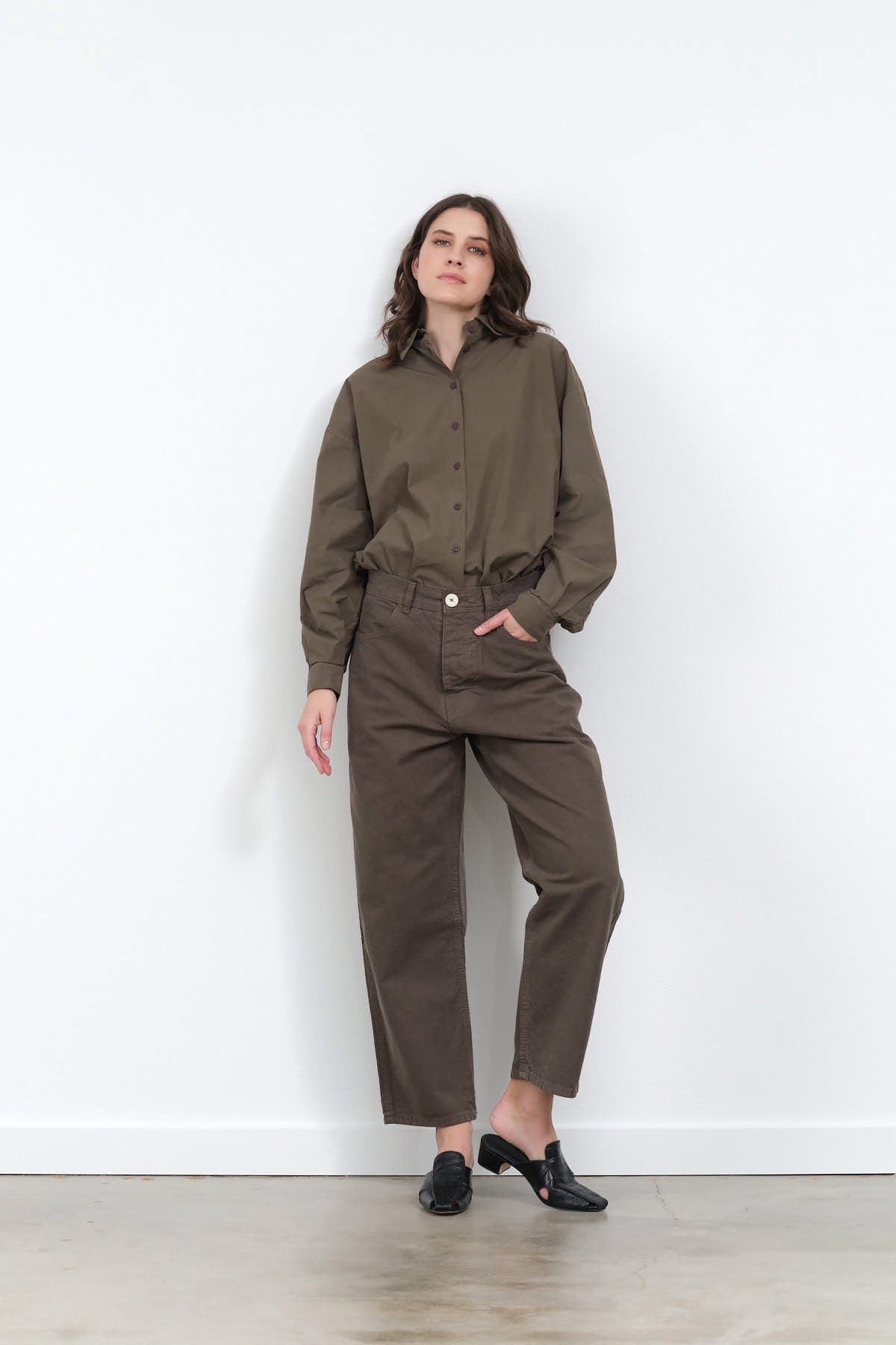 Styled view of California Wide Pant in Mushroom