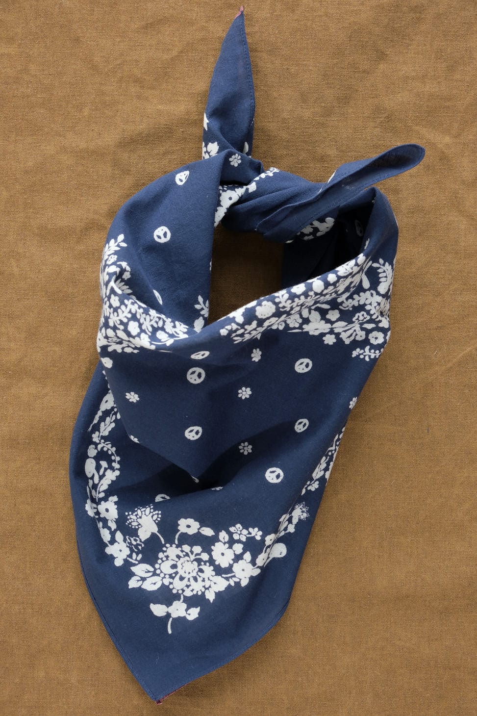 Fastcolor Selvedge Bandana HIPPIE in navy