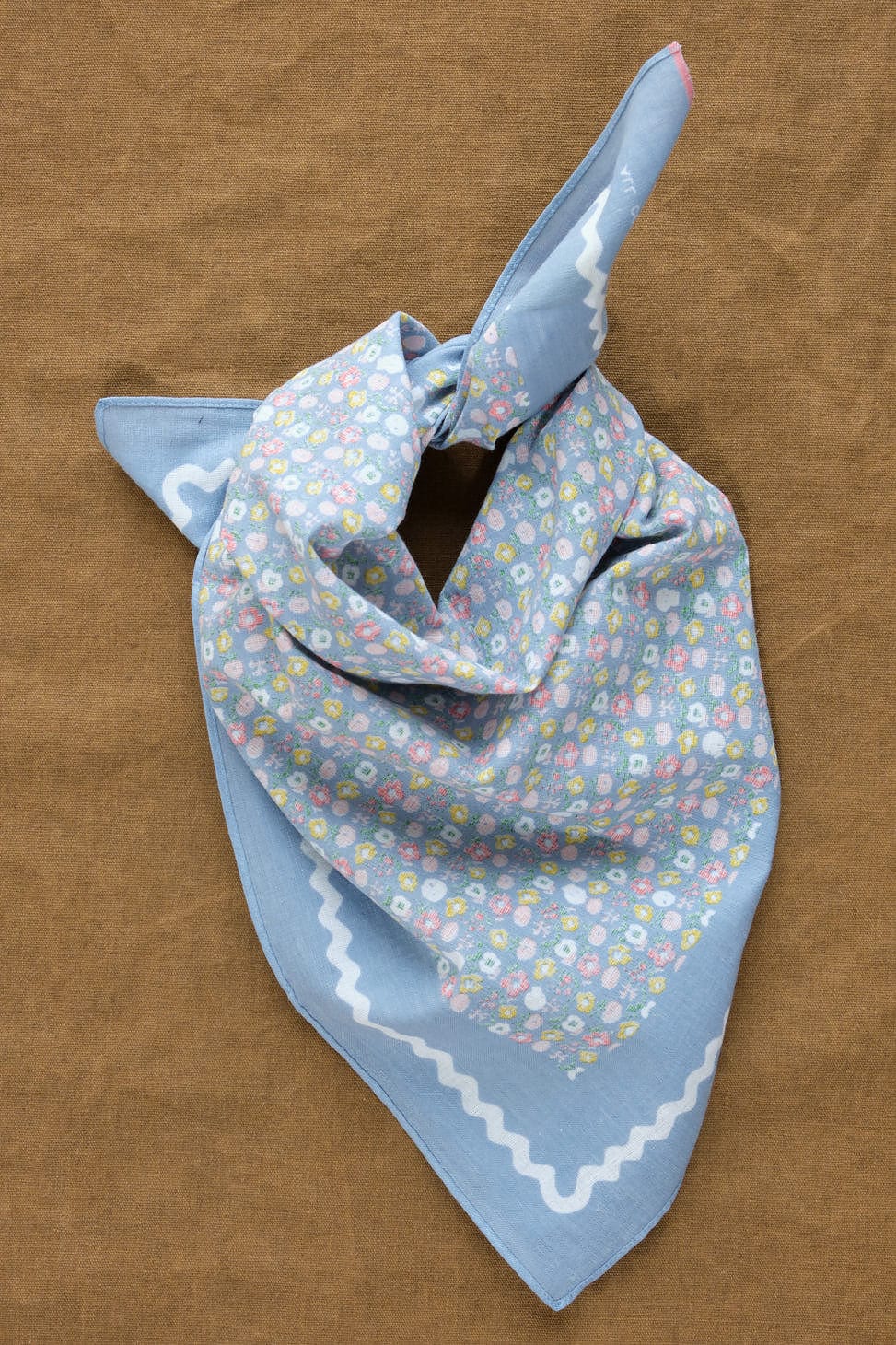 Fastcolor Selvedge Bandana SKULL & FLOWER in Sax