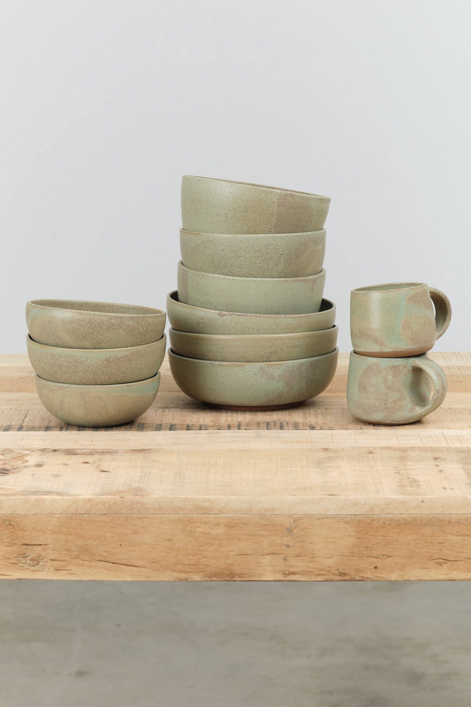 Kati Von Lehman Home Kitchen Dishware Tall Ramen Bowl in Jade Jade / 6" Dia X 3.5" H