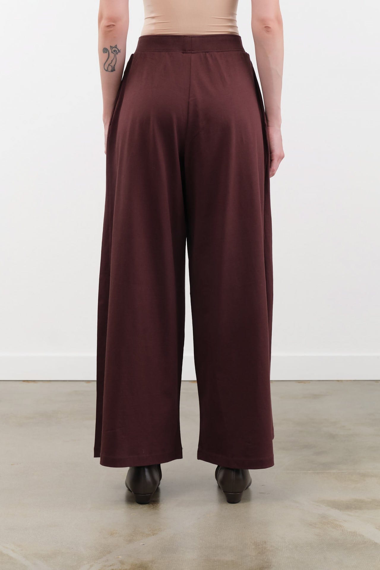 Kowtow Apparel Womens Pants Drape Pant in Mahogany