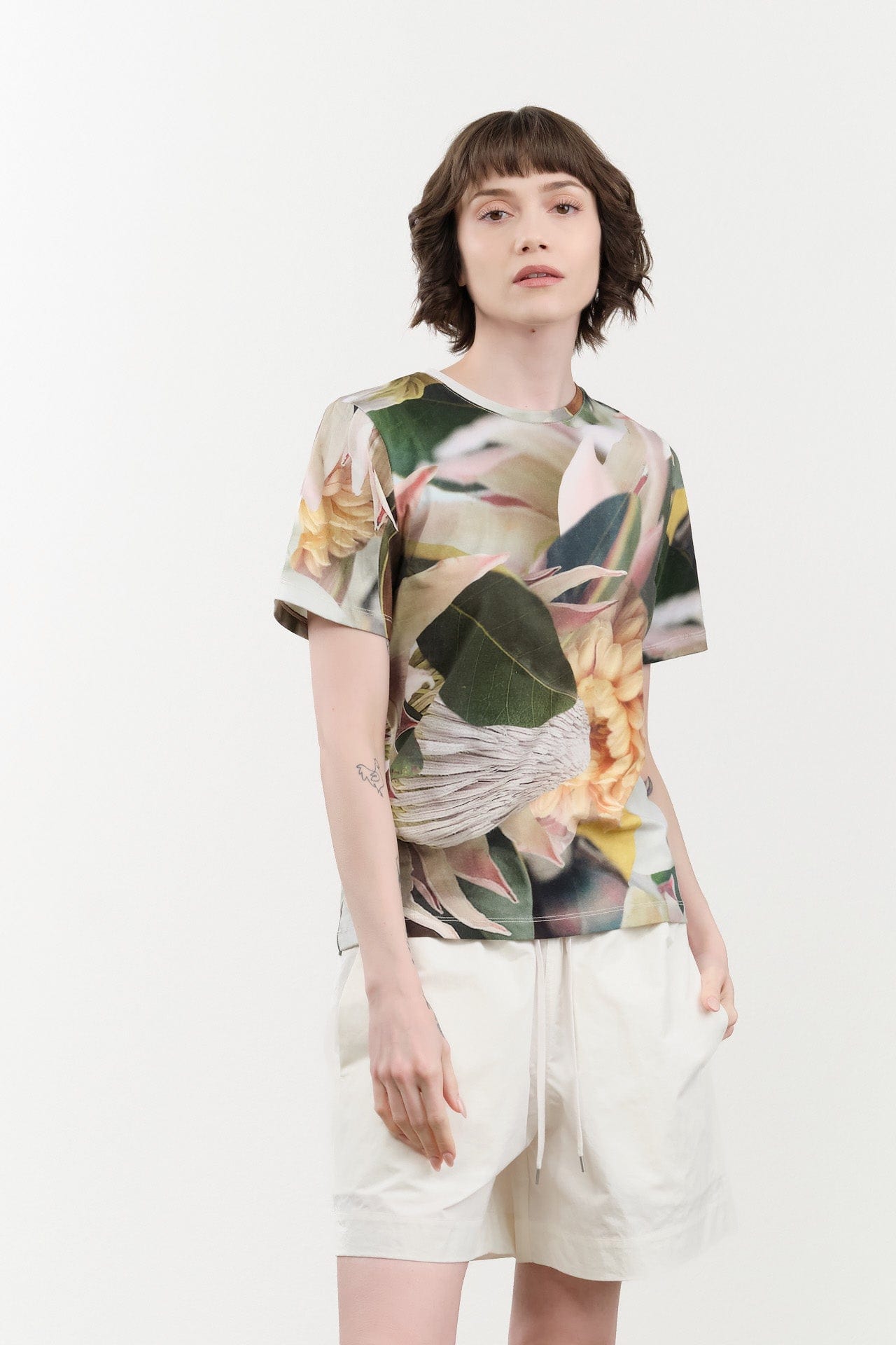 Kowtow Apparel Womens Tees Protea Tee