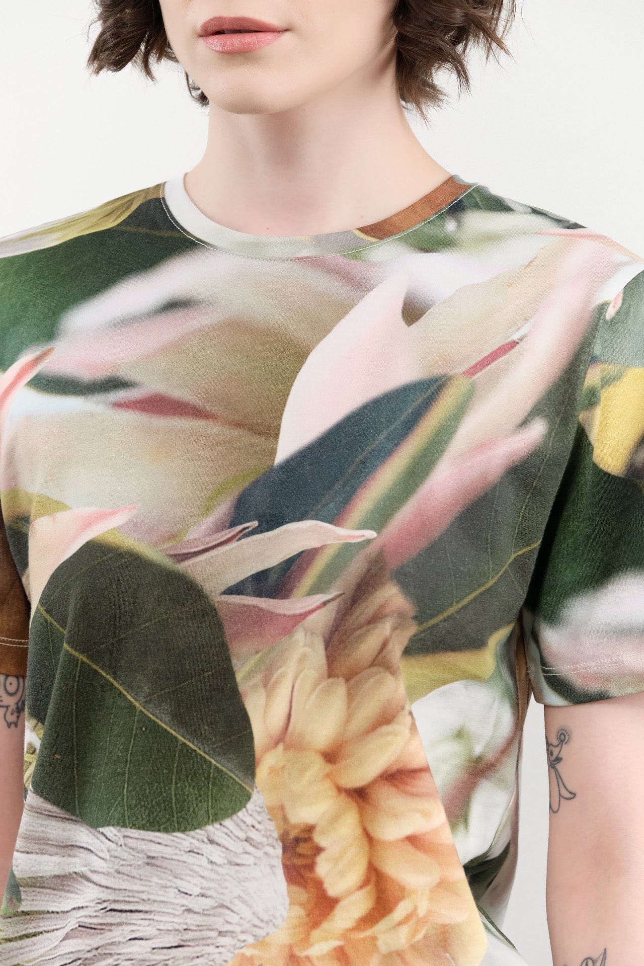 Kowtow Apparel Womens Tees Protea Tee