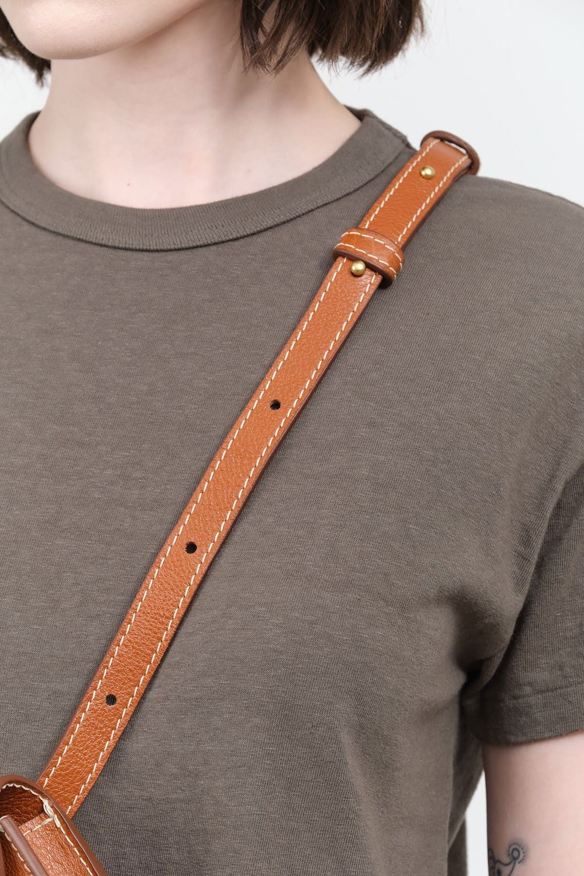 Lindquist Accessories Bags Faba Bag in Leather Brown Leather Brown / 4" H X 7.5" W X 1.5" D
