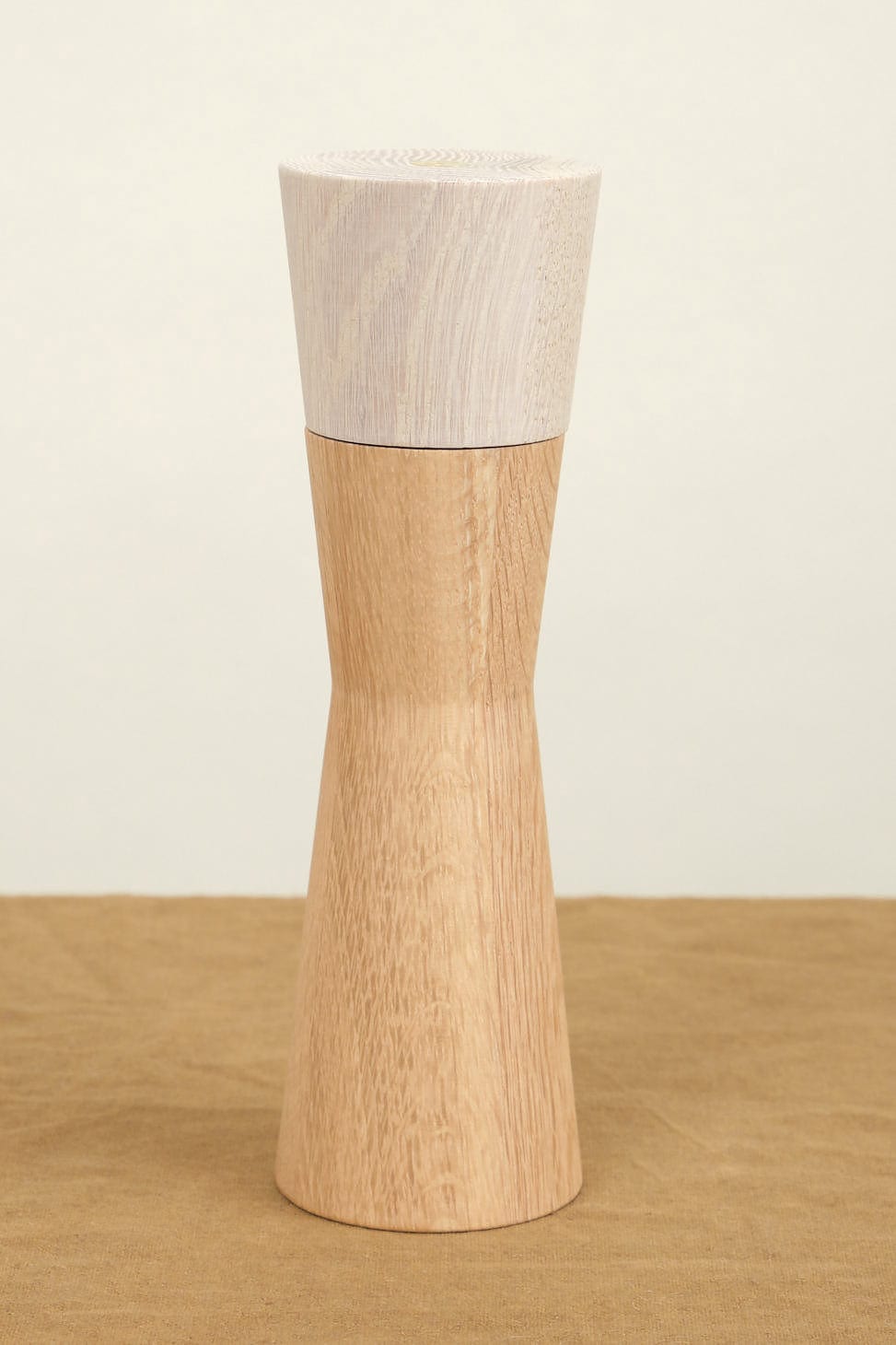 Lostine Home Kitchen Serving Salt and Pepper Mill Set White Oak / 9" H X 3 "D