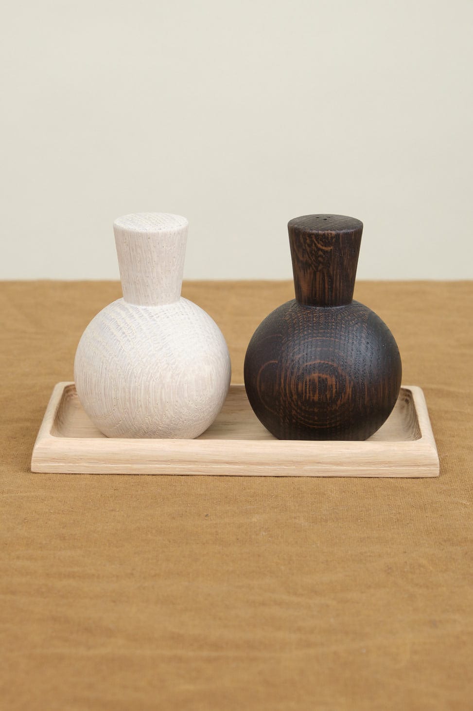 Lostine Home Kitchen Serving Salt and Pepper Shaker Set White and Dark Wash / 3.25" H X 2.5" D