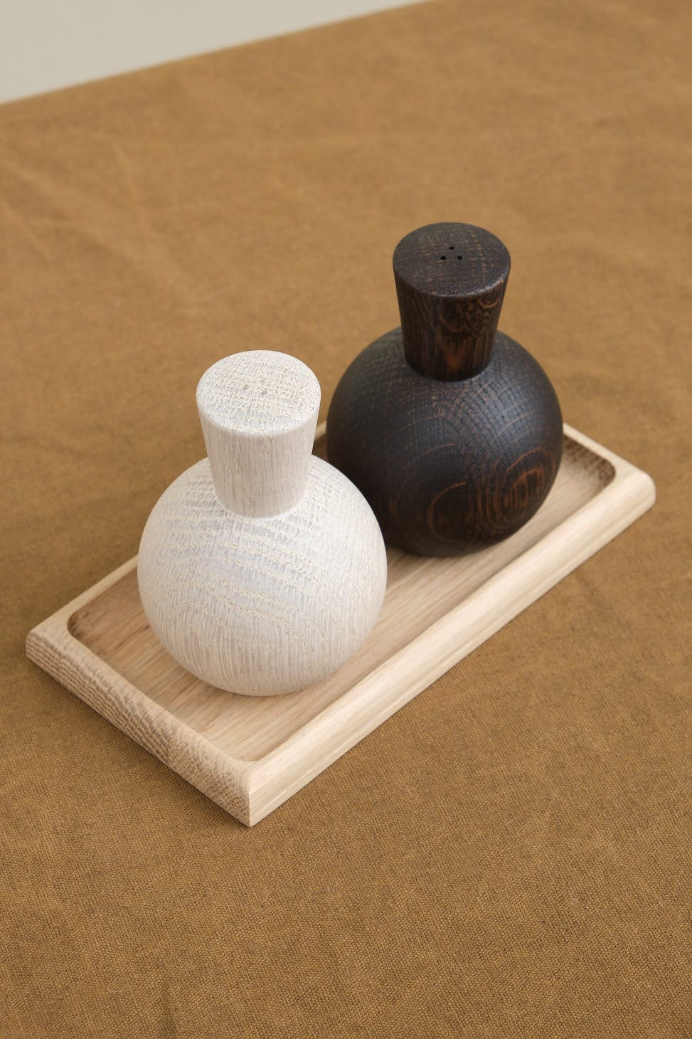 Lostine Home Kitchen Serving Salt and Pepper Shaker Set White and Dark Wash / 3.25" H X 2.5" D