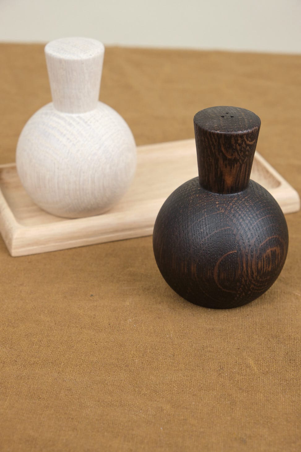 Lostine Home Kitchen Serving Salt and Pepper Shaker Set White and Dark Wash / 3.25" H X 2.5" D