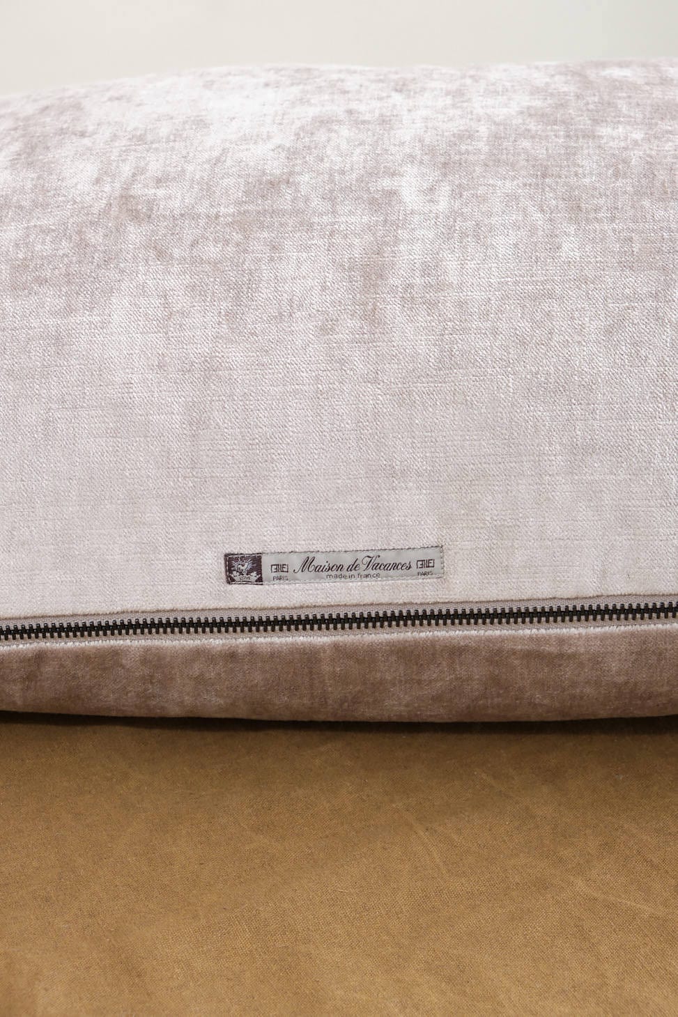 Maison De Vacances Home Pillows 16" X 24" Royal Velvet Vice Versa Cushion in Blush Blush / 16" X 24"