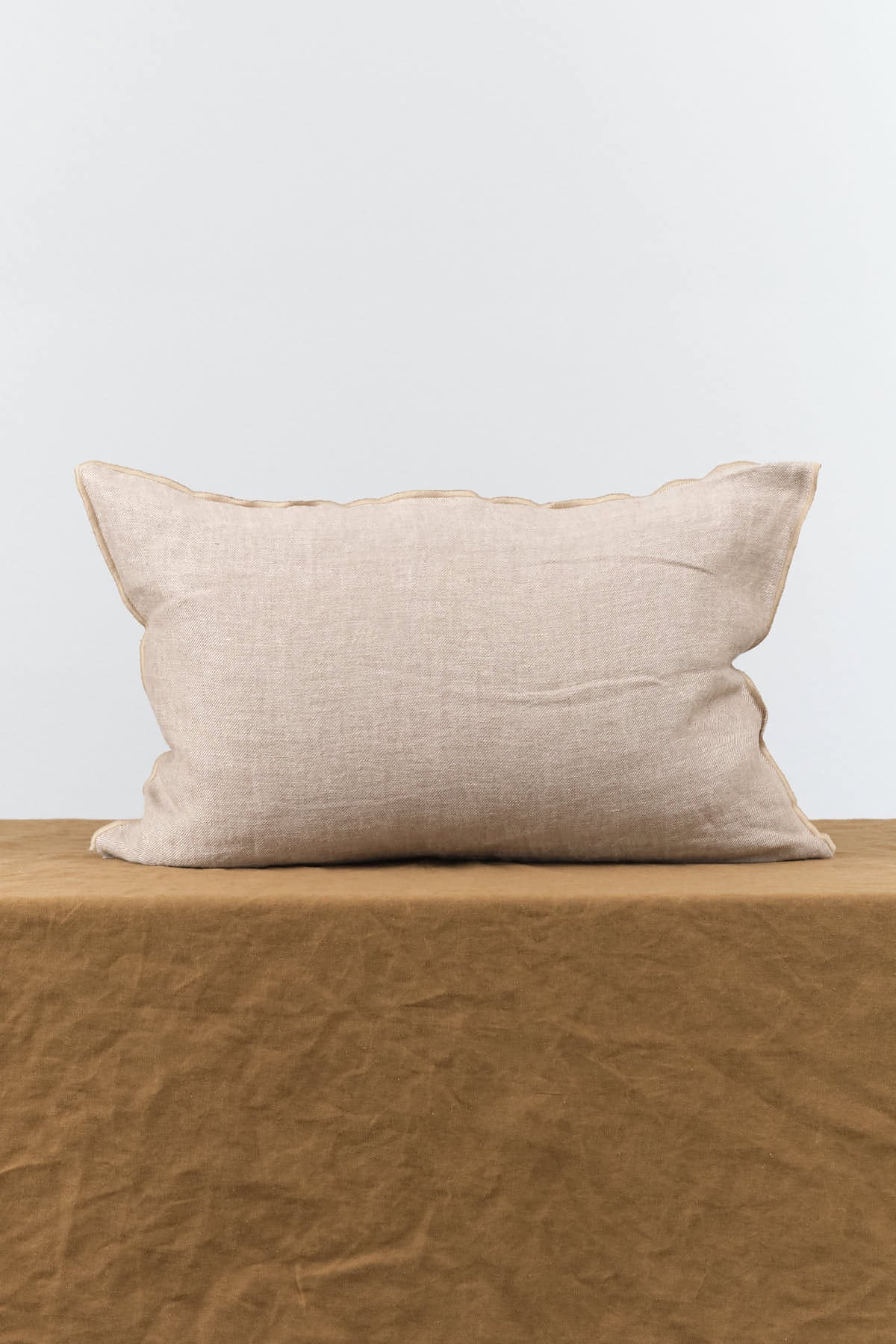 Maison De Vacances Home Pillows 16" X 24" Washed Linen Vice Versa Cushion in Taupe Taupe/Ciment / 16" x 24"