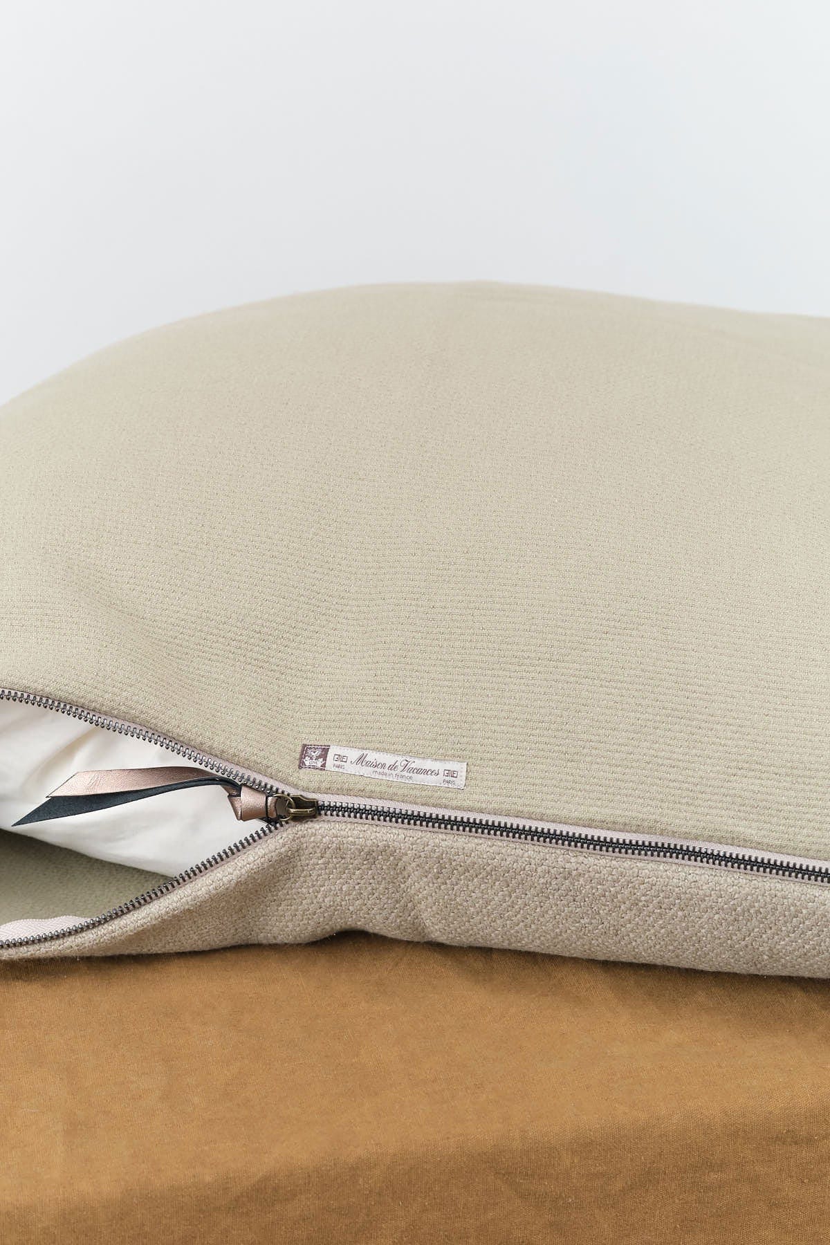 Maison De Vacances Home Pillows 26" X 26" Vice Versa Cushion in Ecorce Ecorce / 26" X 26"