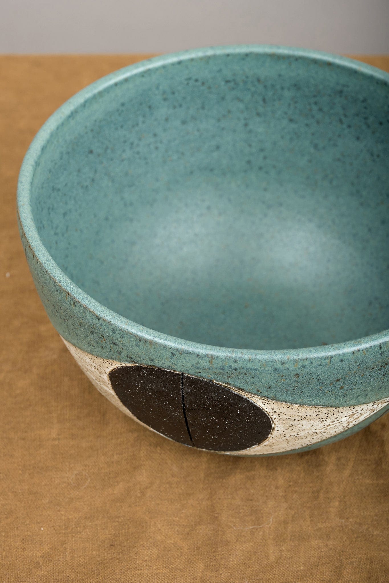Ceramic bowl