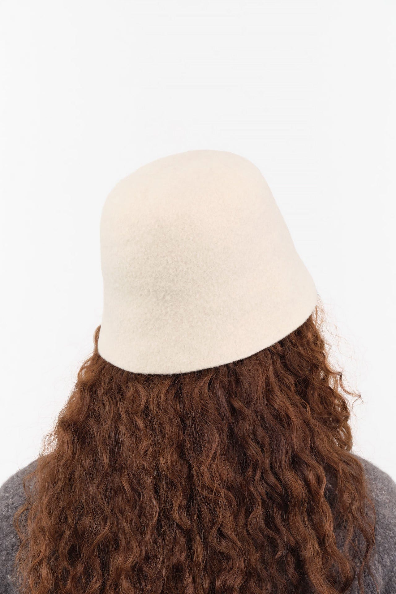 Mature Ha. Accessories Hats Bell Hat in Ecru Ecru / One Size