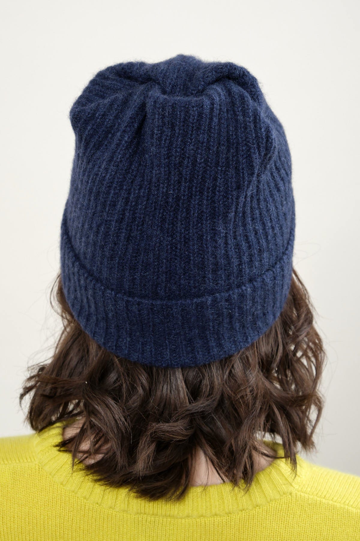 Back of Pleats Knit Cap in Indigo