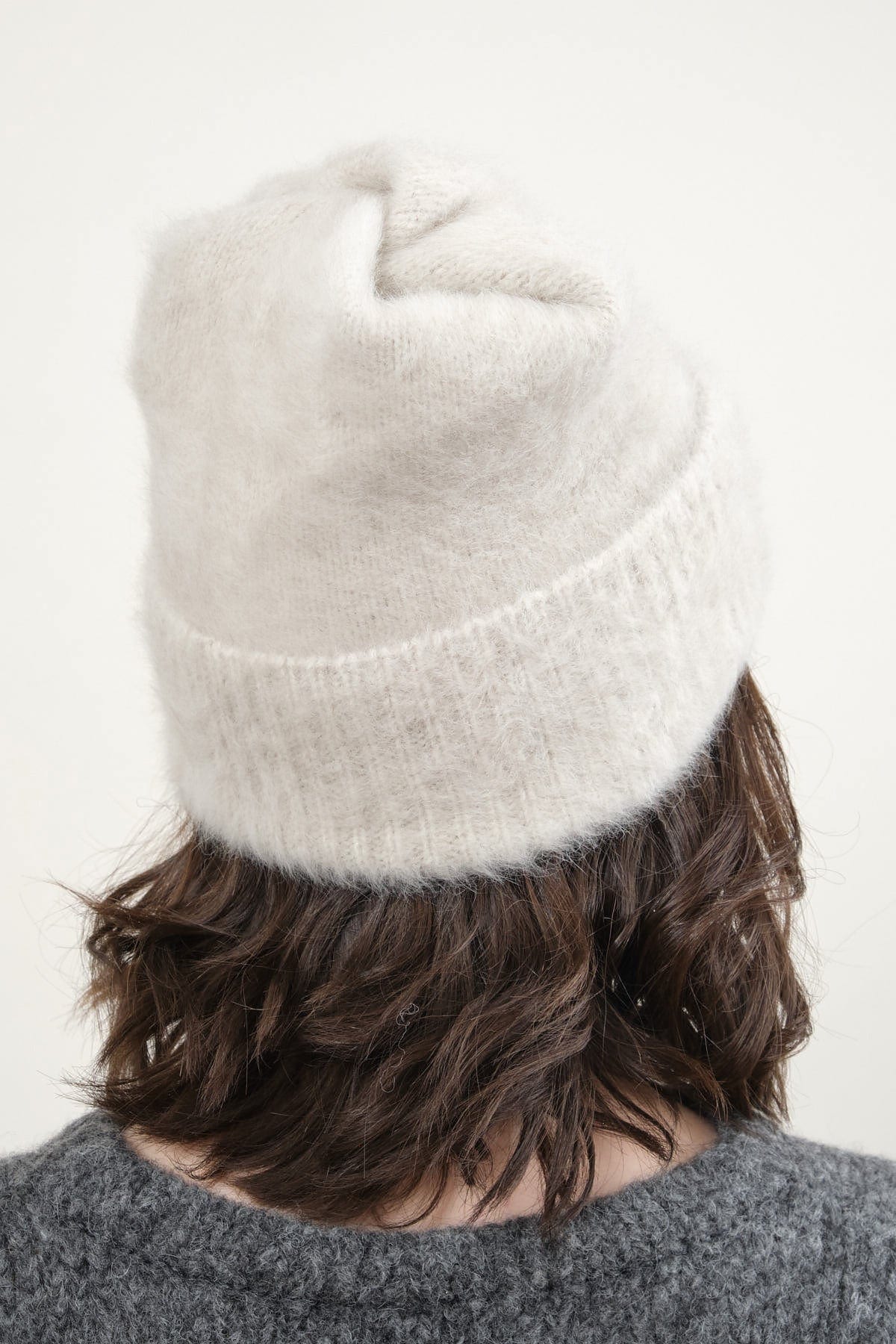 Back of Pleats Knit Cap in Natural