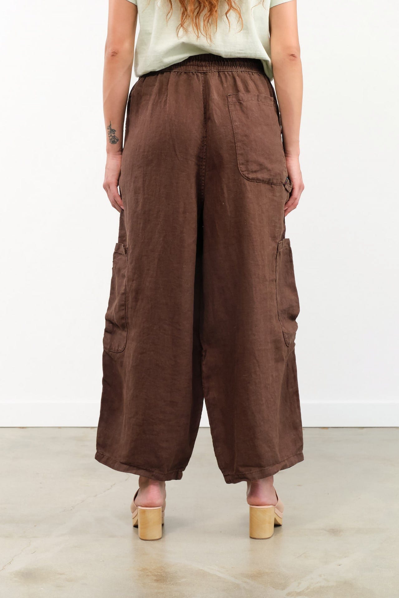 MEALS Apparel Womens Pants Linen Chef Pant in Chocolate