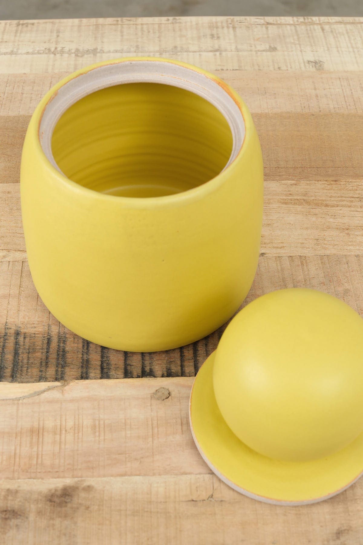 MH Ceramics Home Kitchen Containers Extra Large Stash Jar in Saffron Saffron / 6" D X 10" H