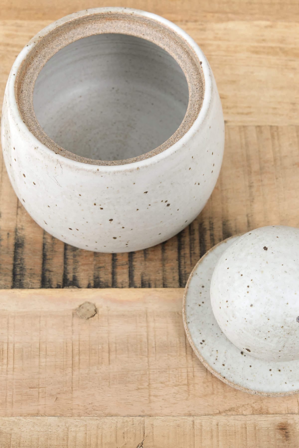 MH Ceramics Home Kitchen Containers Medium Stash Jar in Alabaster Alabaster / 4.5" D X 6" H