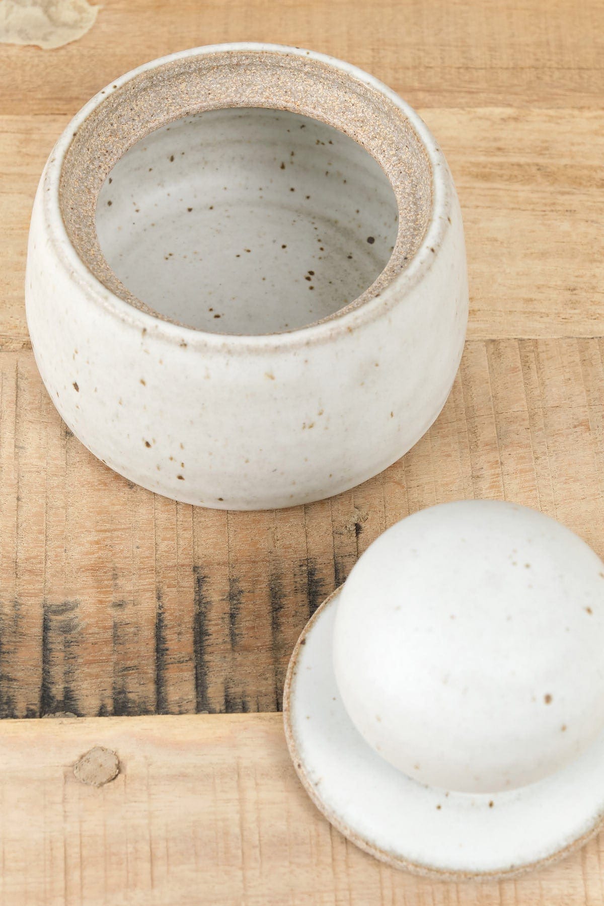 MH Ceramics Home Kitchen Containers Small Stash Jar in Alabaster Alabaster / 4" D X 5" H