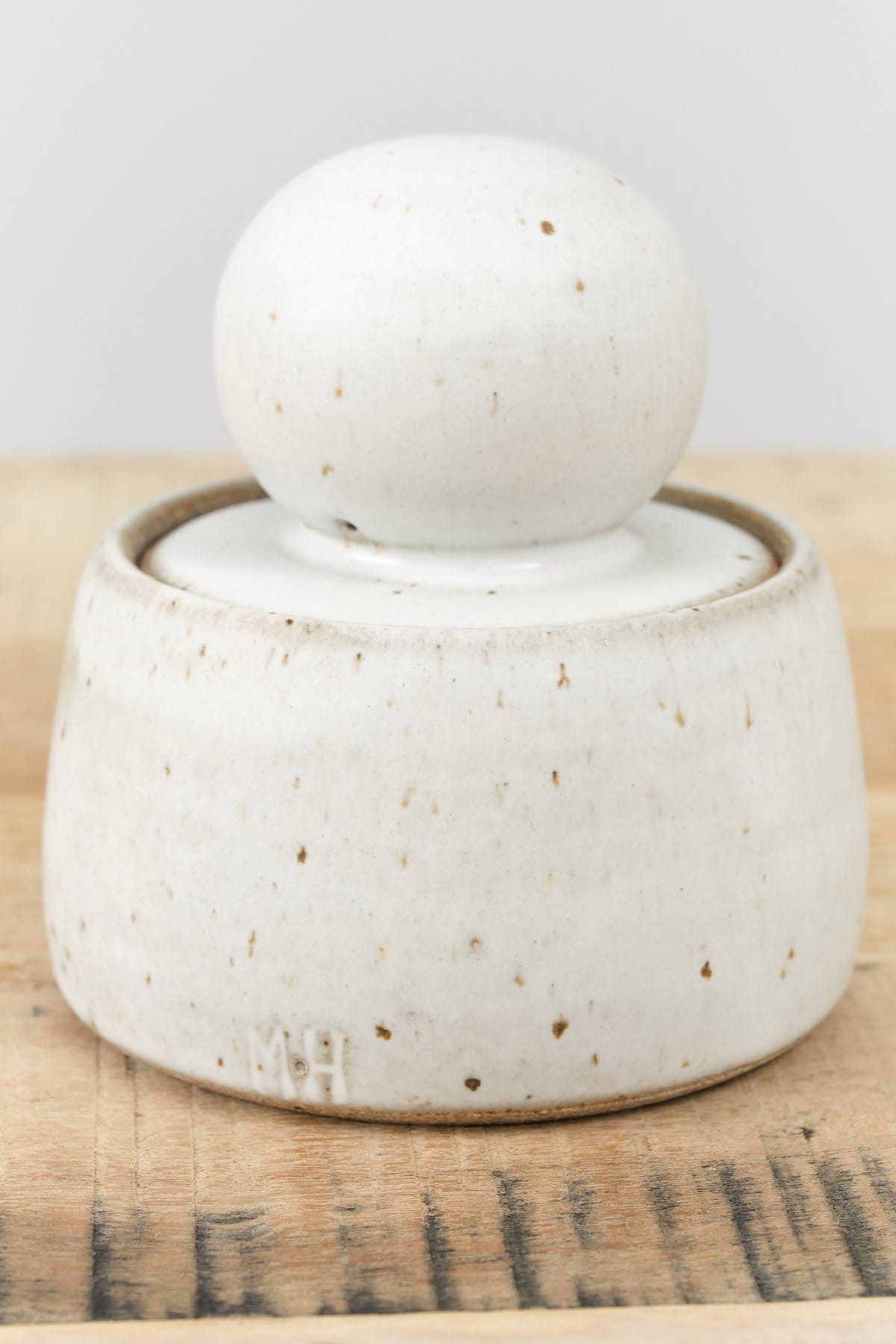 MH Ceramics Home Kitchen Containers Small Stash Jar in Alabaster Alabaster / 4" D X 5" H