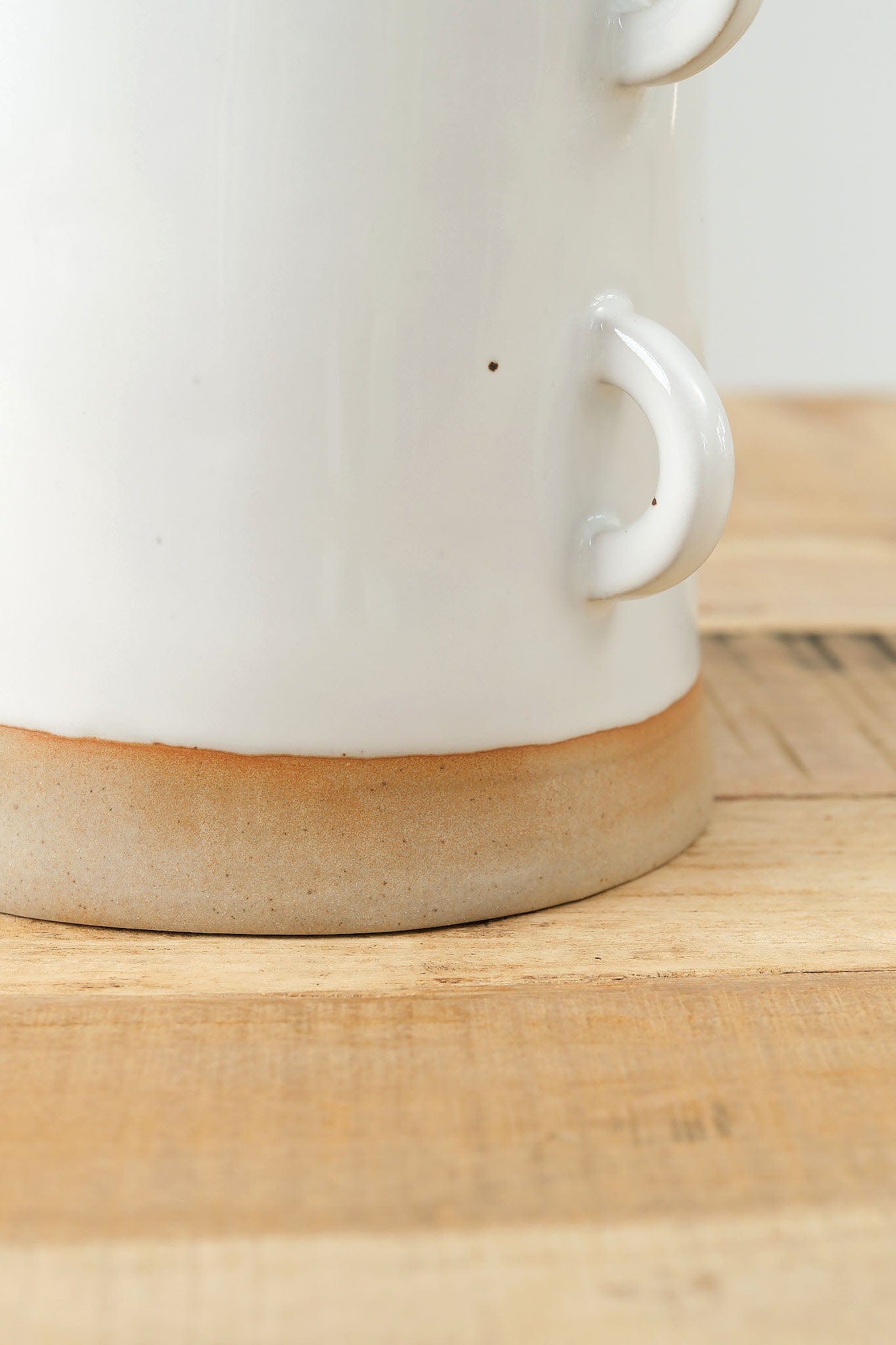 Mt. Washington Pottery Home Kitchen Containers Double Looped Handle Cache Pot White/Natural / 6" D X 7.5" H