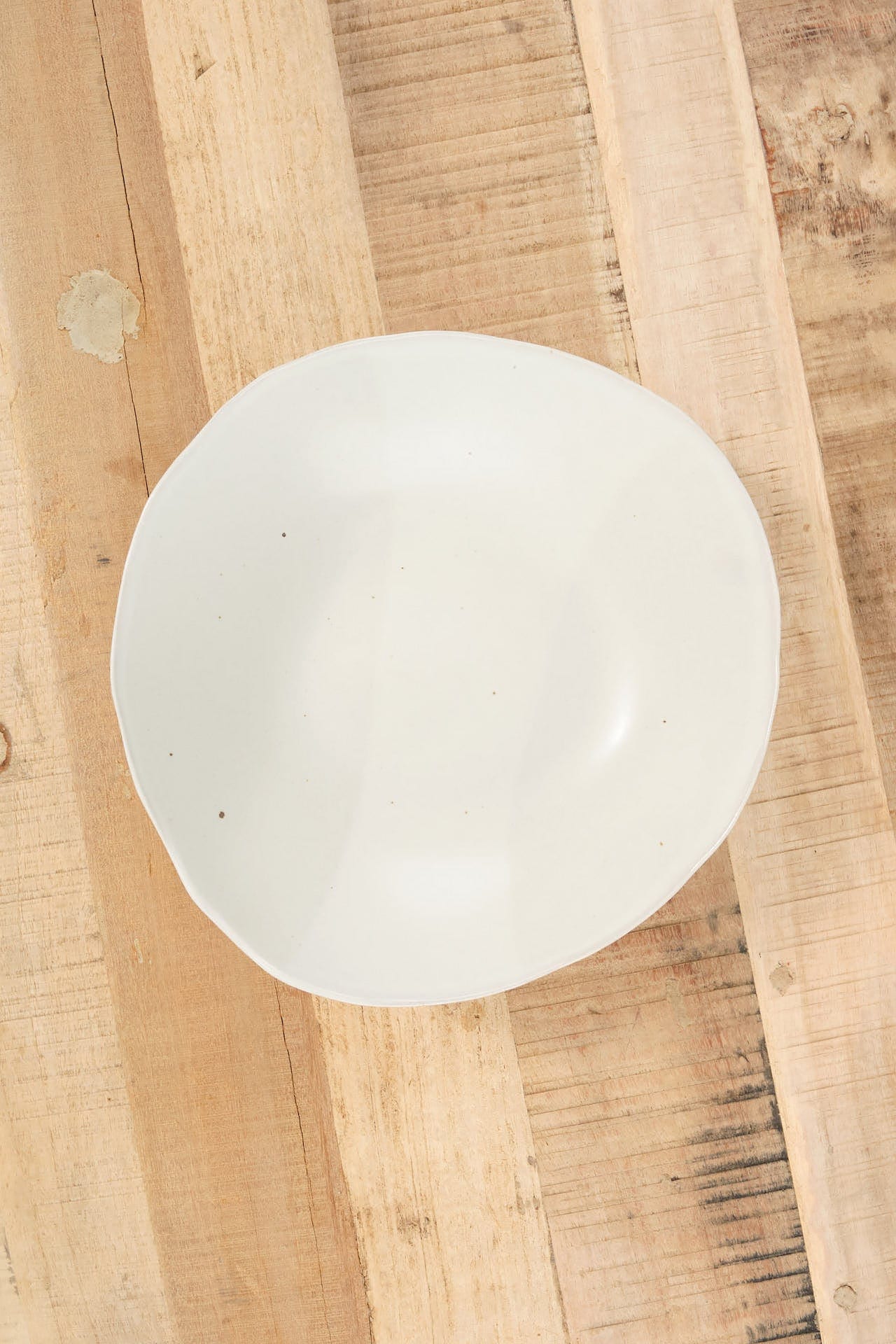 Mt. Washington Pottery Home Kitchen Dishware Eggshell Serving Bowl in Matte White Matte White / 11" Dia X 3" H