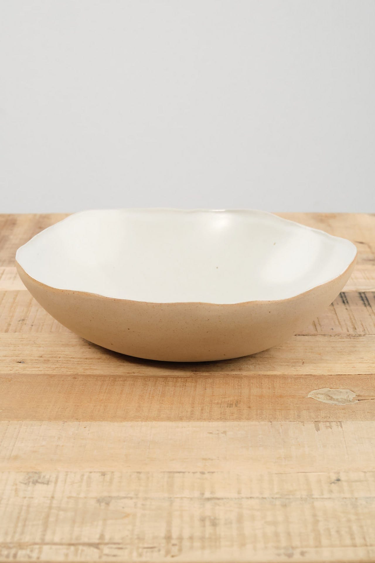 Mt. Washington Pottery Home Kitchen Dishware Eggshell Serving Bowl in Matte White Matte White / 11" Dia X 3" H