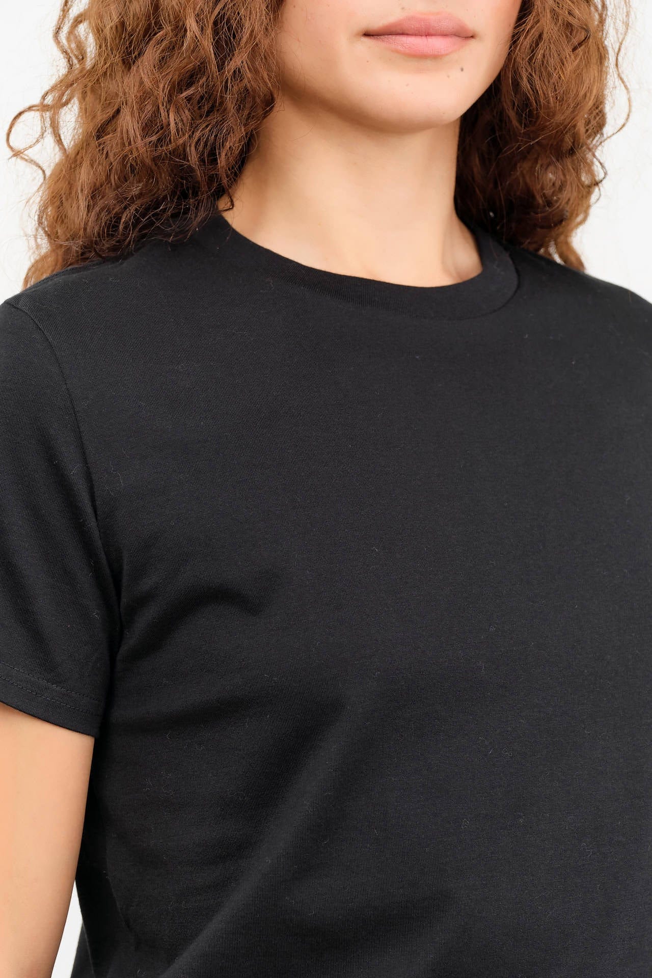 Nicholson & Nicholson Apparel Womens Blouses Sue Top in Black
