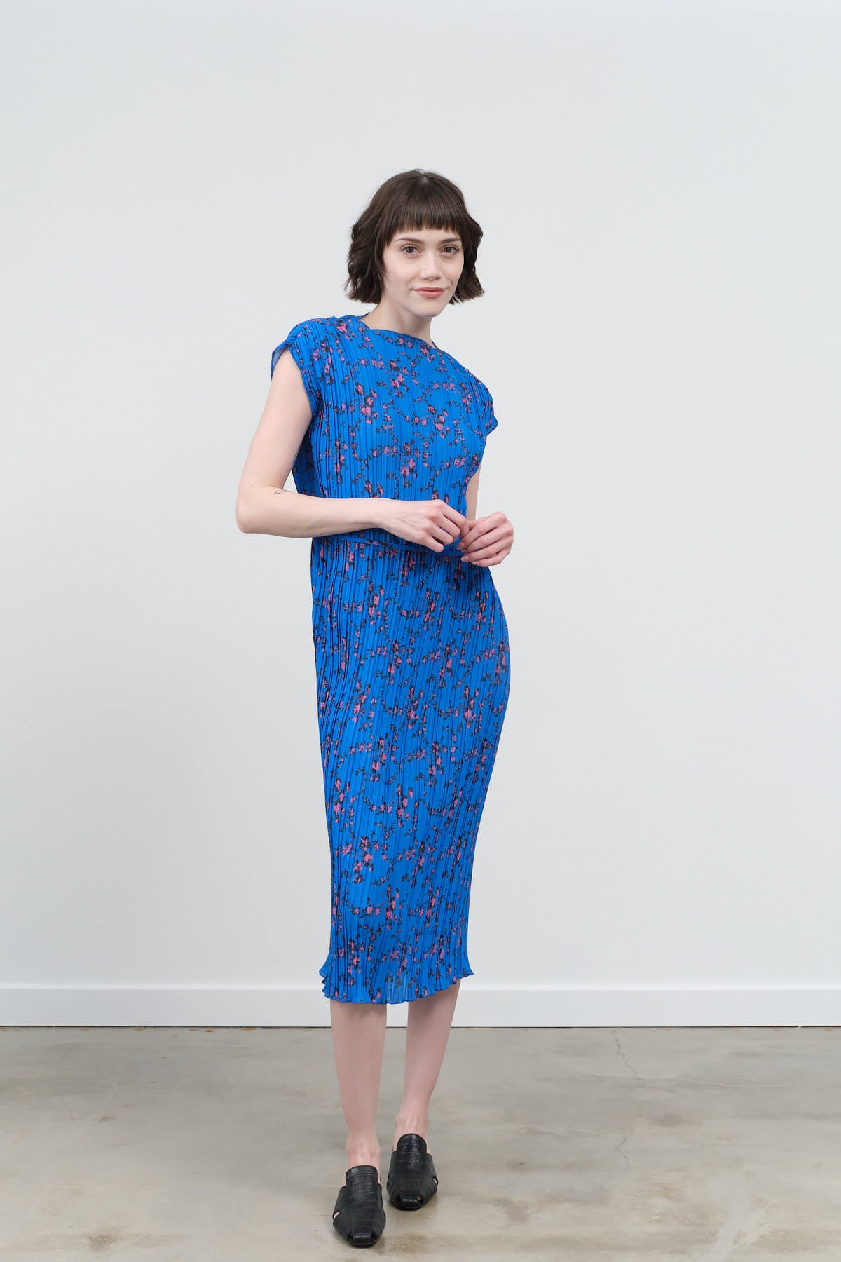 Styled view of Lucien Dress in Royal Trellis