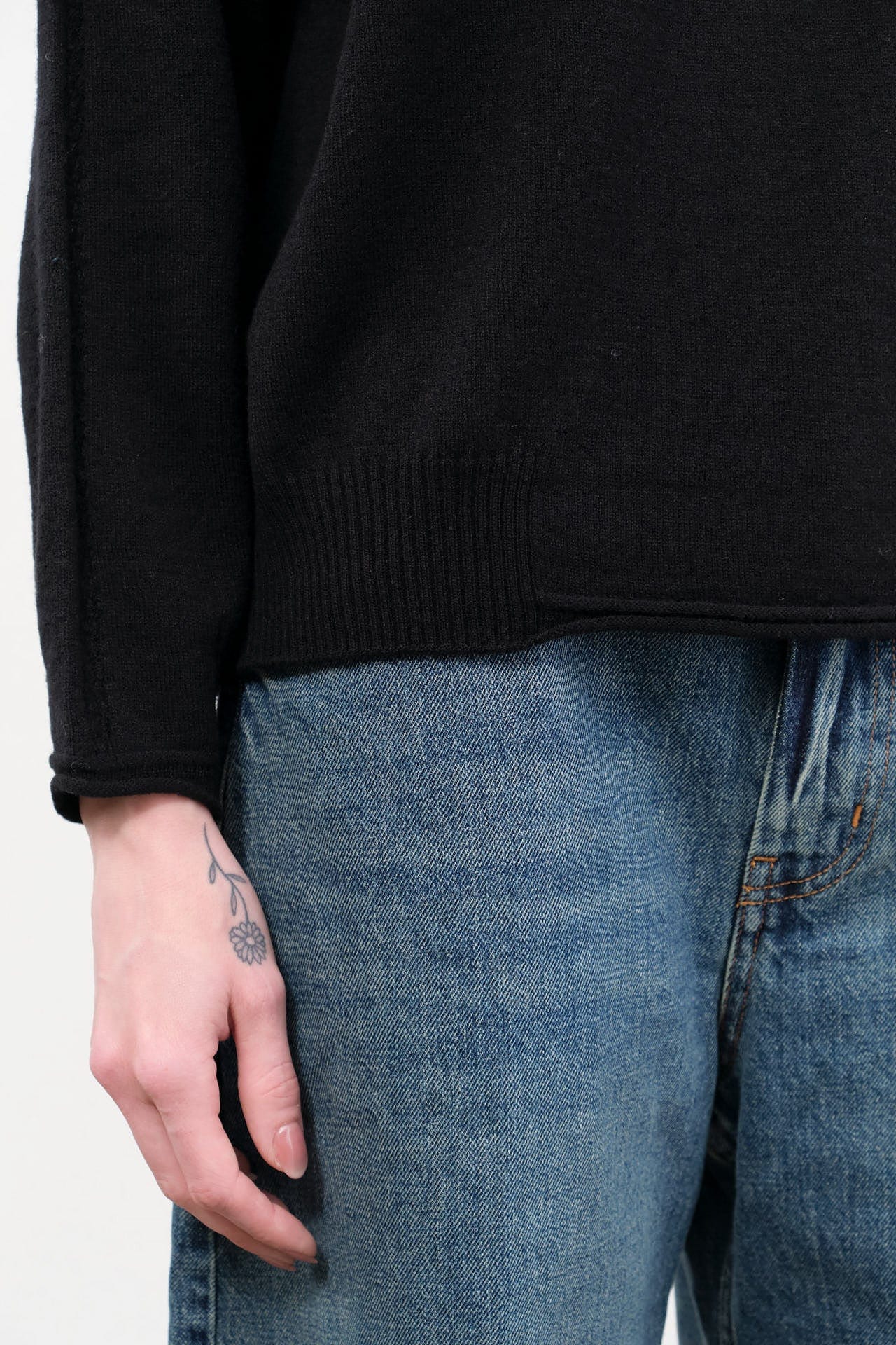 Pas de Calais Apparel Womens Sweaters Airy Wool Crew Neck Pullover