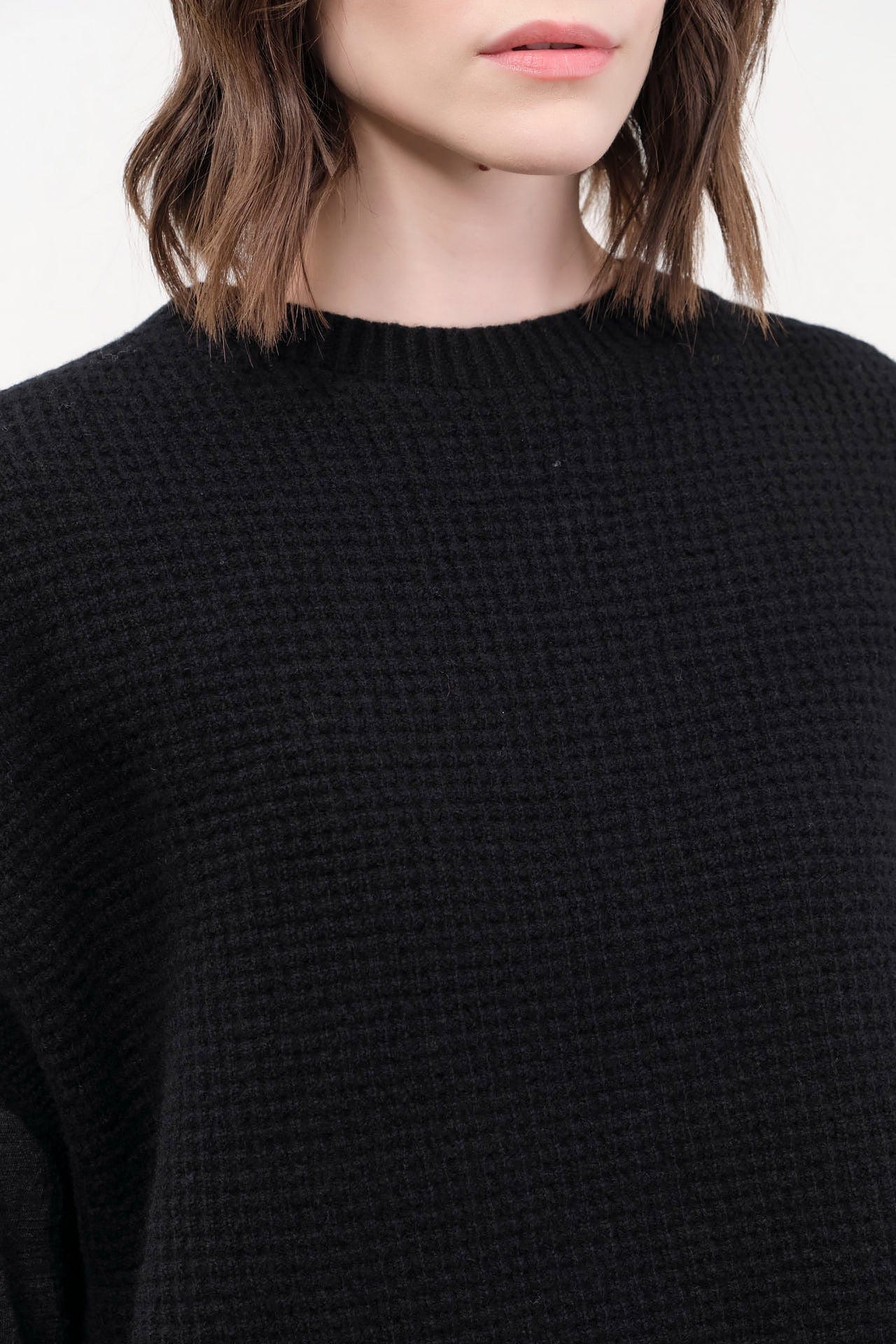 Pas de Calais Apparel Womens Sweaters Cashmere Lambs Wool Boat Neckline Vest in Black
