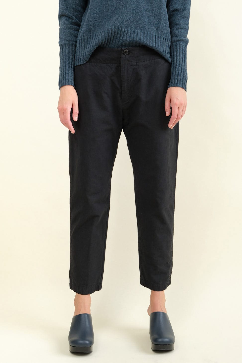 Cotton Ramie Classic Pants in Black