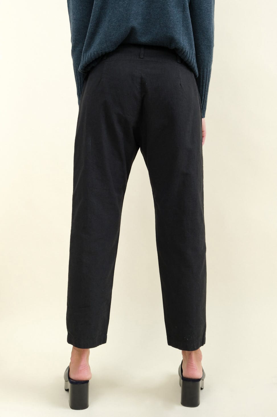 Back of Cotton Ramie Classic Pants in Black