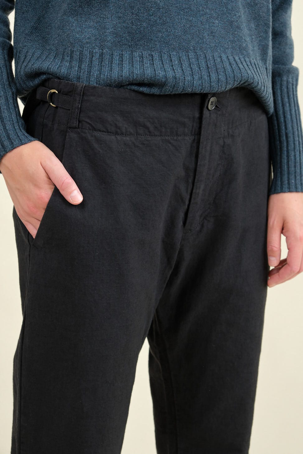 Front detailing on Cotton Ramie Classic Pants in Black