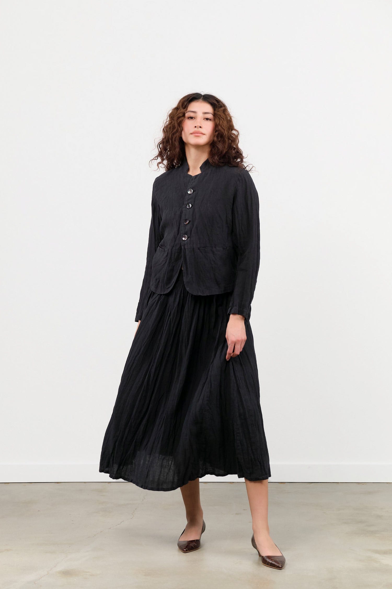 Pas de Calais Apparel Womens Skirts French Linen Box Pleat Skirt Black / 34