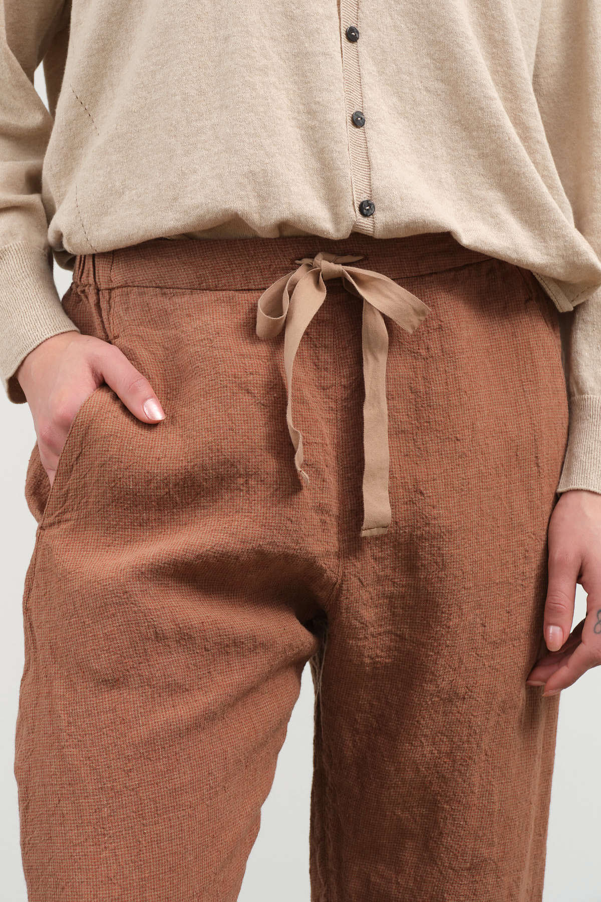 Waistband view of Houndstooth Cuffed Pants in Brick