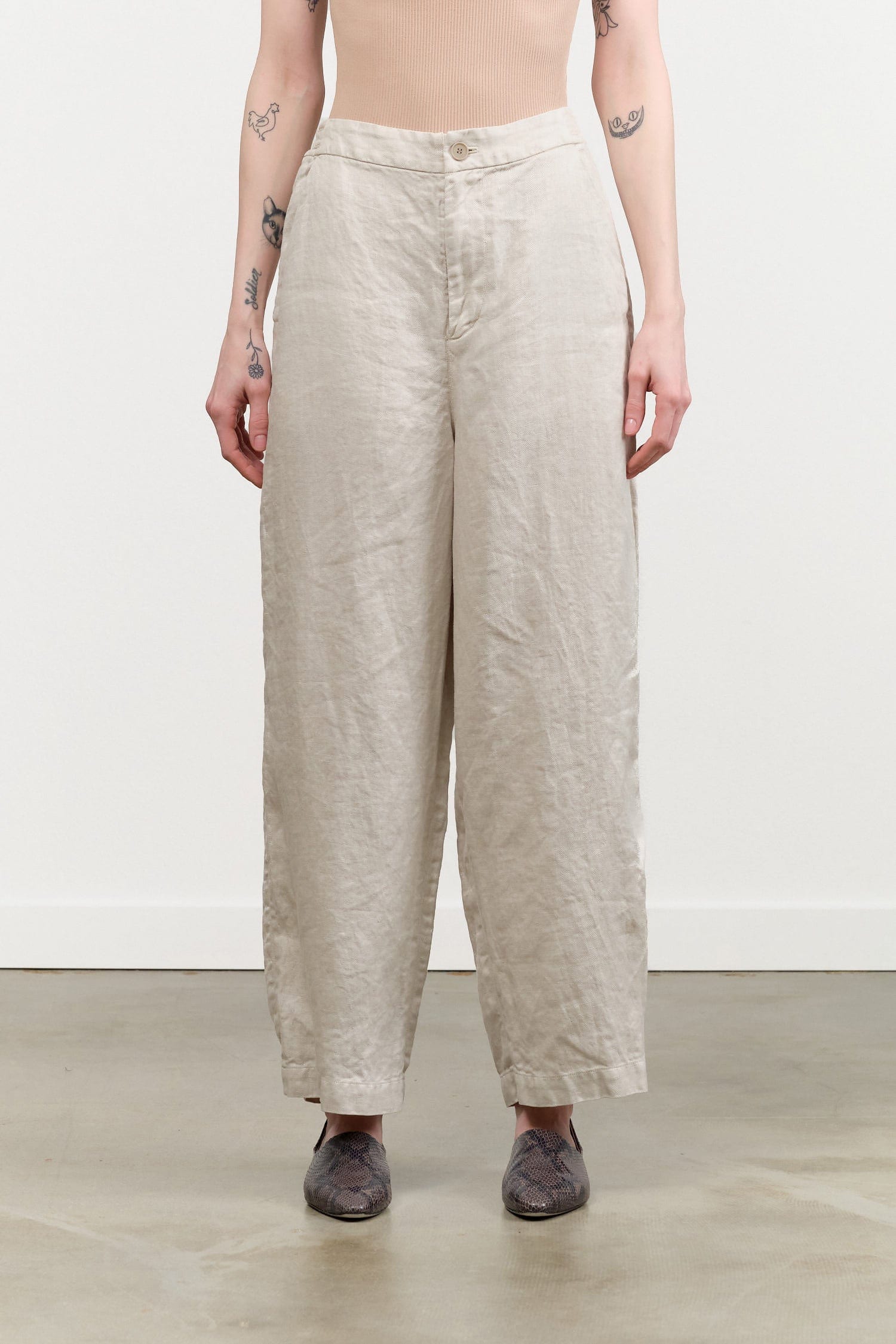 Pas de Calais Apparel Womens Pants Linen Twill Wide Pants in Light Gray