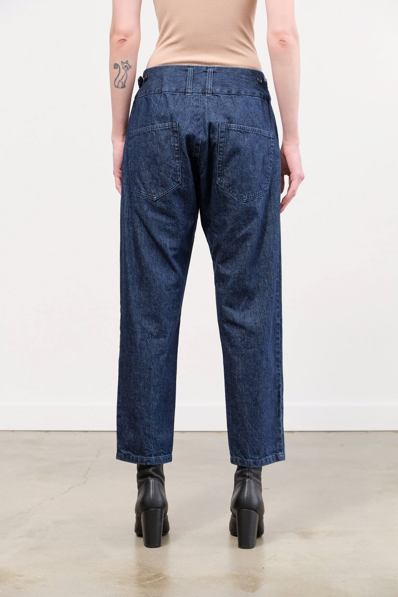 Pas de Calais Apparel Womens Denim Natural Denim Tapered Pants