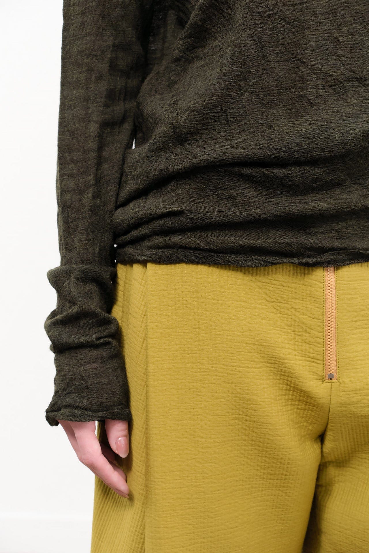 Pas de Calais Apparel Womens Sweaters Wool Gauze Crinkle Turtleneck Jersey Pullover in Khaki