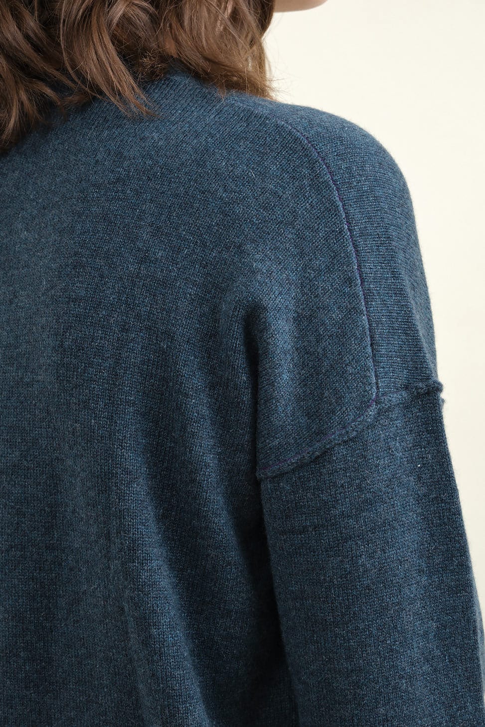 Shoulder seam detailing on Baby Cashmere Crew in Peacock